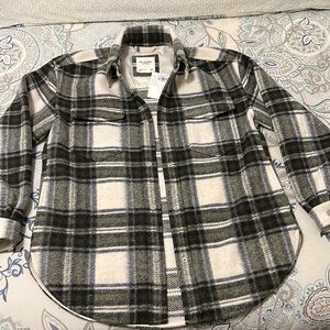 Brand new A&F Women’s Shacket